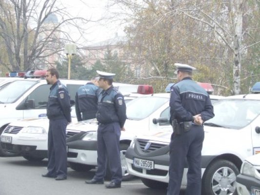 Polițiștii din cadrul Secțiilor 1 și 5, la pas pe străzile din Constanța!